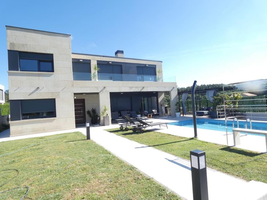 Chalet De Diseno Moderno En ซันเชนโช ภายนอก รูปภาพ