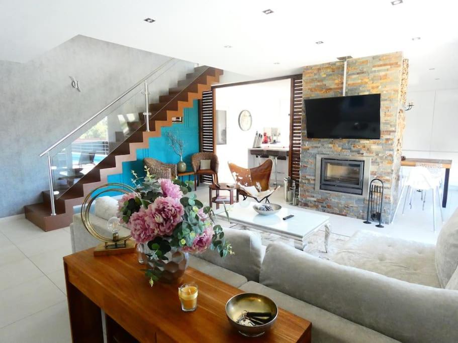 Chalet De Diseno Moderno En ซันเชนโช ภายนอก รูปภาพ